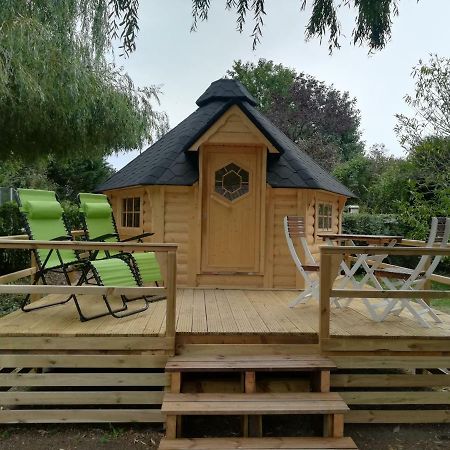Camping Loisirs Des Groux Mousseaux-sur-Seine Eksteriør bilde