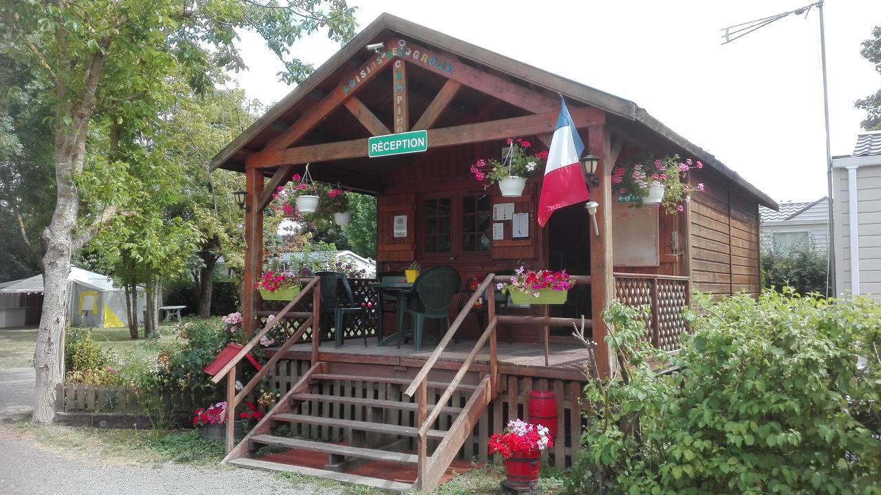 Camping Loisirs Des Groux Mousseaux-sur-Seine Eksteriør bilde