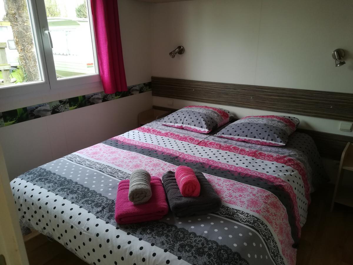 Camping Loisirs Des Groux Mousseaux-sur-Seine Eksteriør bilde