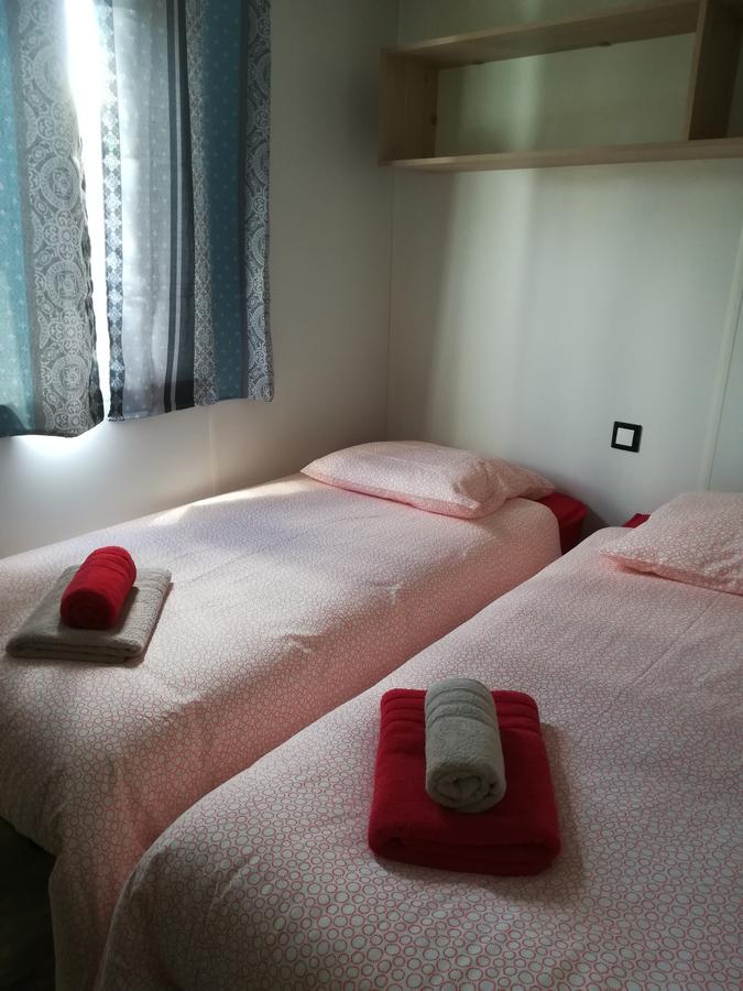 Camping Loisirs Des Groux Mousseaux-sur-Seine Eksteriør bilde